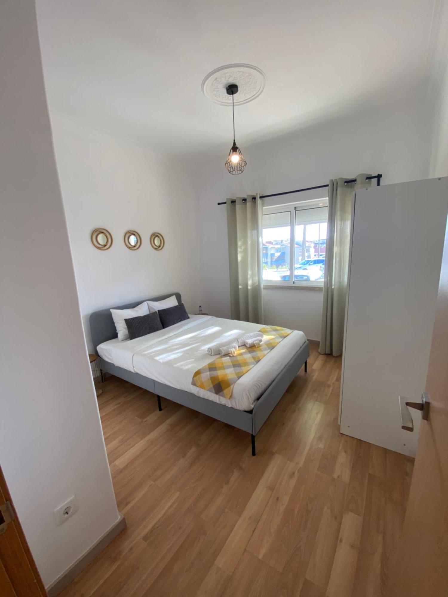 Almada Central Apartment מראה חיצוני תמונה